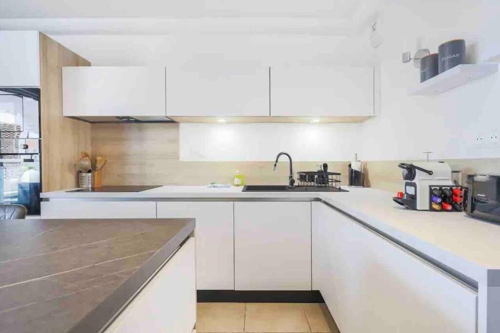 Logement Moderne Luxueux Parking Ac Cote De La Mer Nice Exterior foto